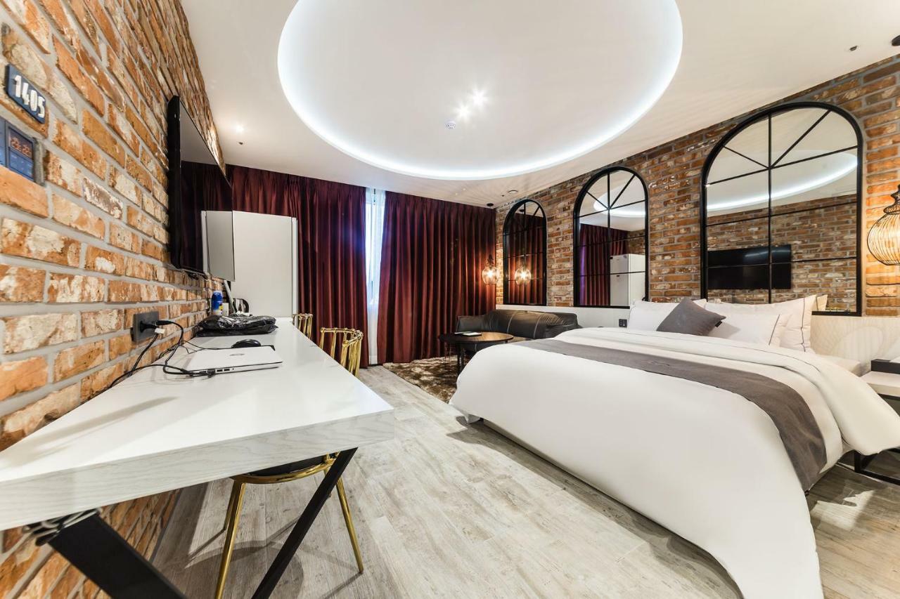 Astro Hotel Yongin Ngoại thất bức ảnh