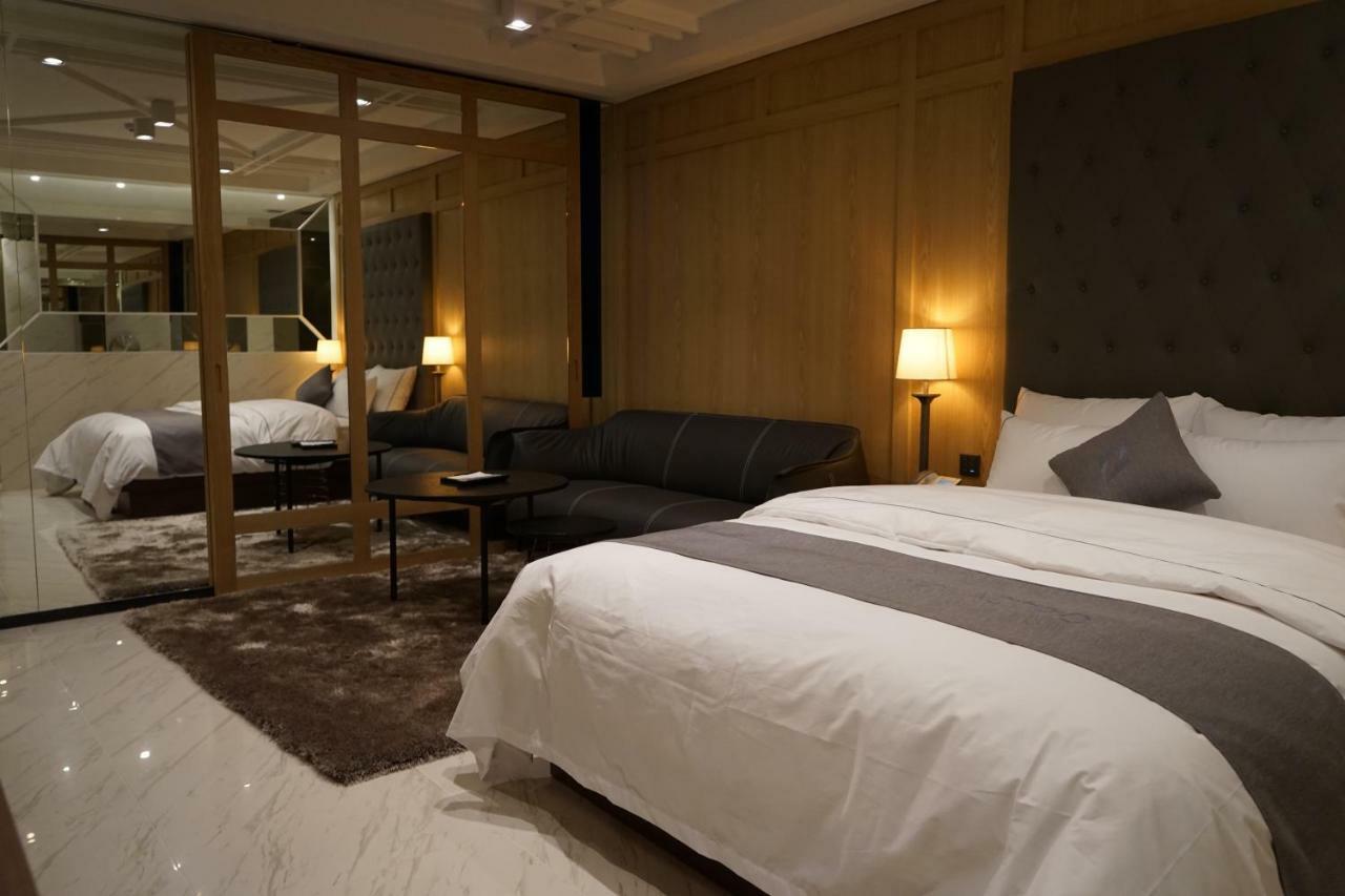 Astro Hotel Yongin Ngoại thất bức ảnh